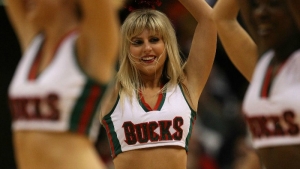 Laura Herington suing Milwaukee Bucks for &quot;prolific wage abuse&quot;